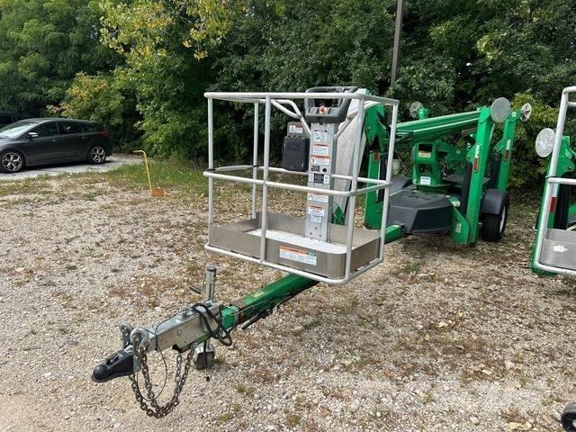 JLG T500J Piattaforme aeree su rimorchio