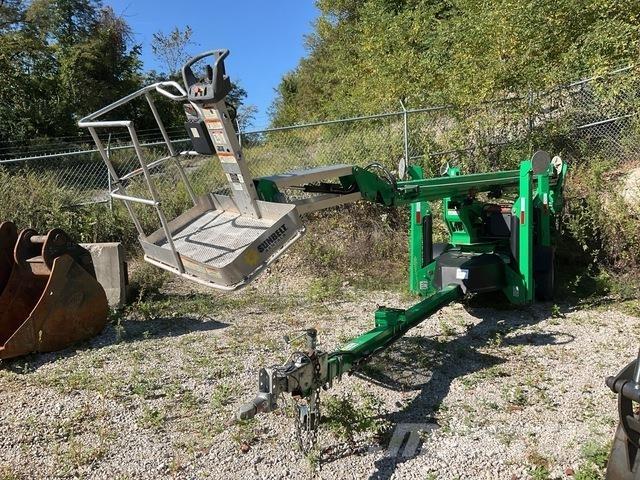JLG T500J Piattaforme aeree su rimorchio
