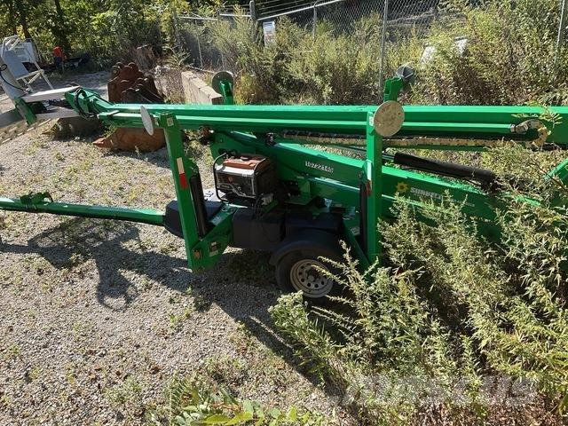 JLG T500J Piattaforme aeree su rimorchio