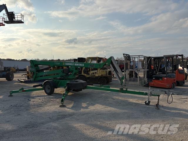 JLG T500J Piattaforme aeree su rimorchio
