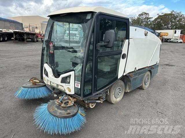 Johnstone Autocarro spazzatrice