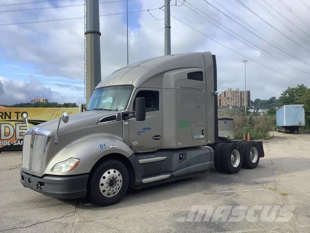 Kenworth  Motrici e Trattori Stradali