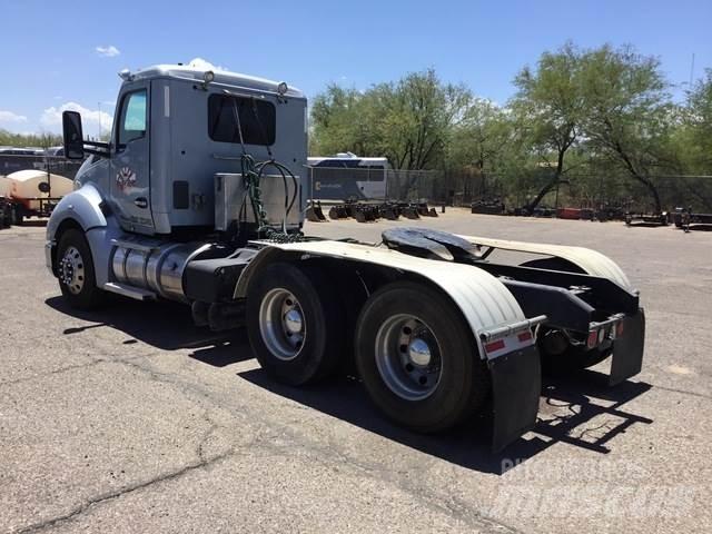 Kenworth T-680 Motrici e Trattori Stradali