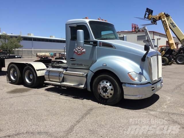 Kenworth T-680 Motrici e Trattori Stradali