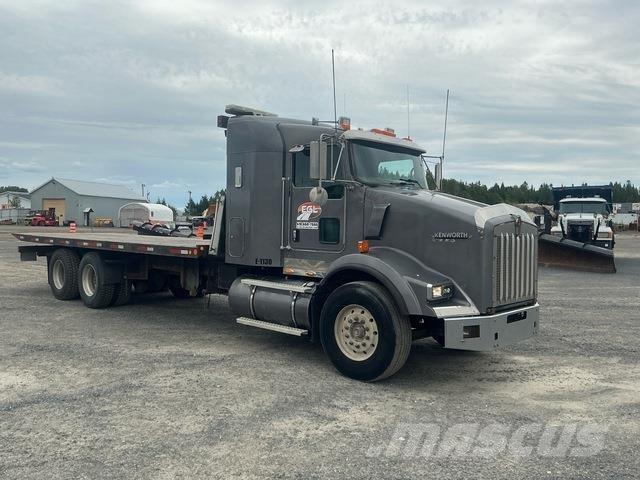 Kenworth T-800 Carroattrezzi