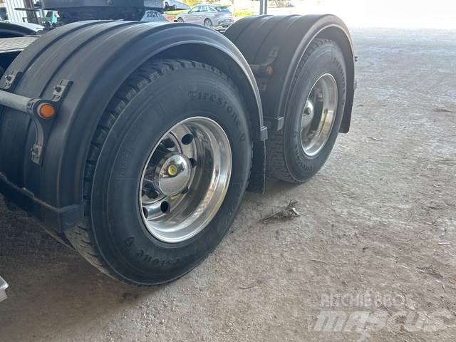 Kenworth T409 Motrici e Trattori Stradali