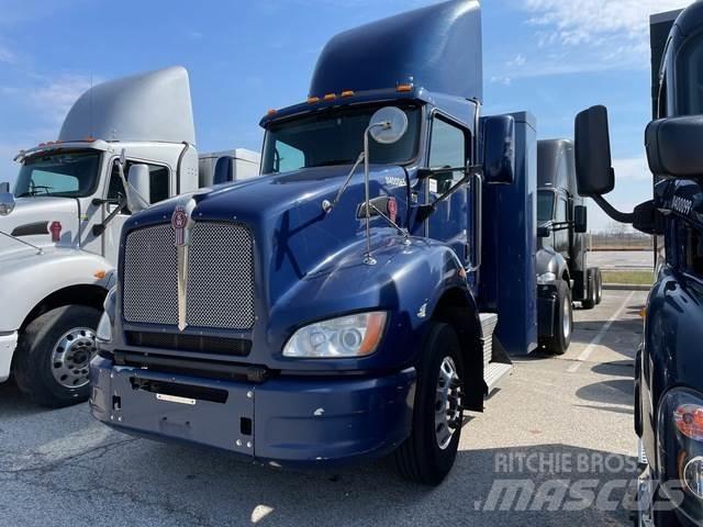 Kenworth T440 Motrici e Trattori Stradali