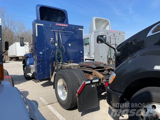 Kenworth T440 Motrici e Trattori Stradali
