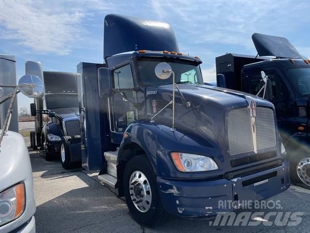 Kenworth T440 Motrici e Trattori Stradali