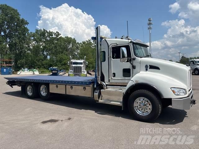 Kenworth T440 Carroattrezzi