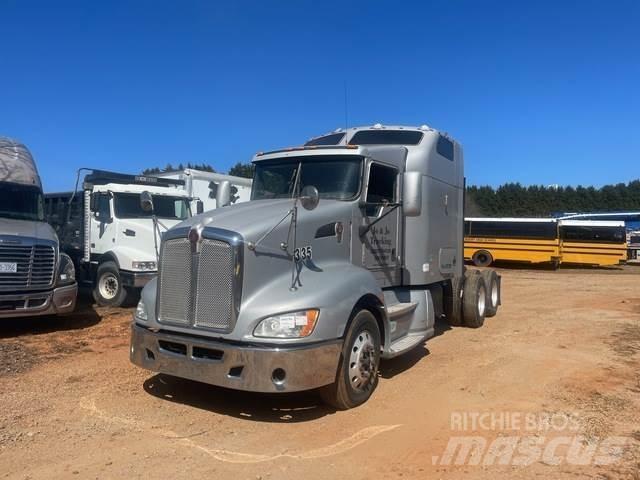 Kenworth T660 Motrici e Trattori Stradali