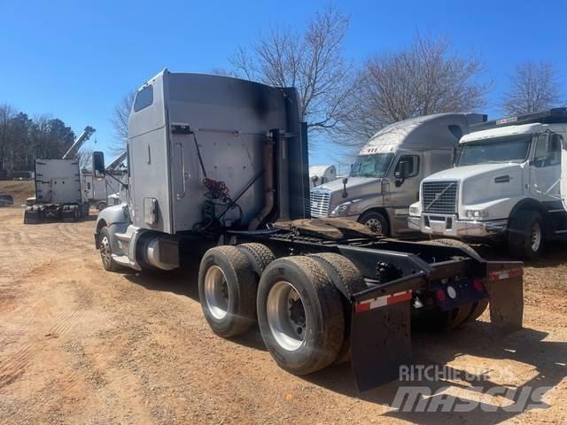 Kenworth T660 Motrici e Trattori Stradali