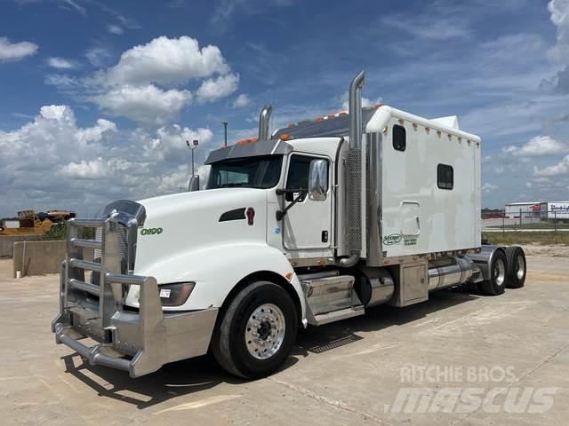 Kenworth T660 Motrici e Trattori Stradali