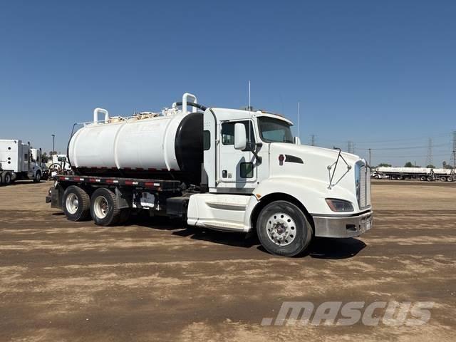 Kenworth T660 Camion autospurgo