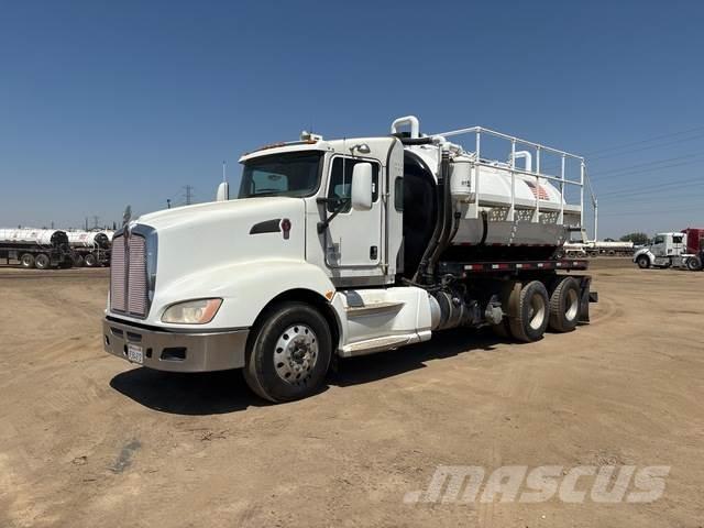 Kenworth T660 Camion autospurgo