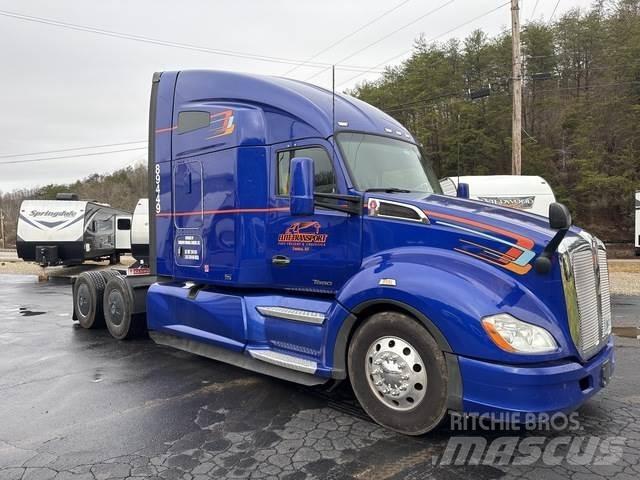 Kenworth T680 Motrici e Trattori Stradali