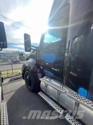 Kenworth T680 Motrici e Trattori Stradali