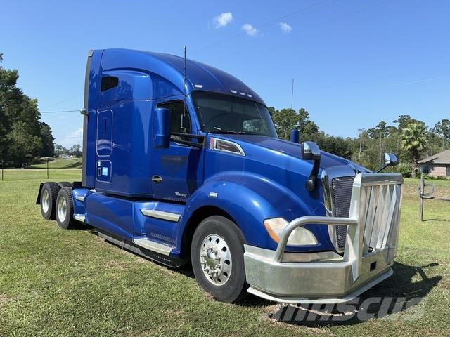 Kenworth T680 Motrici e Trattori Stradali