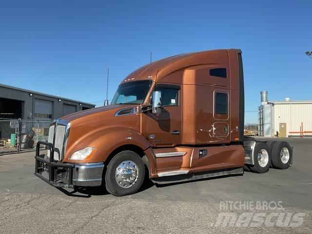 Kenworth T680 Motrici e Trattori Stradali
