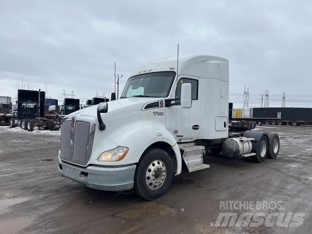 Kenworth T680 Motrici e Trattori Stradali