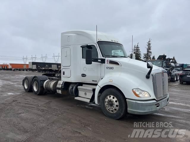 Kenworth T680 Motrici e Trattori Stradali