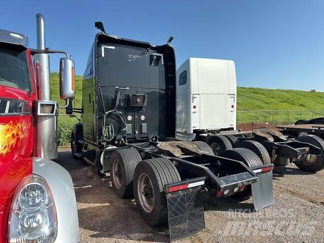 Kenworth T680 Motrici e Trattori Stradali