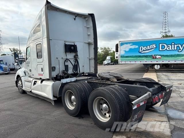 Kenworth T680 Motrici e Trattori Stradali