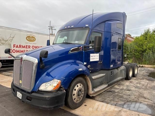 Kenworth T680 Motrici e Trattori Stradali
