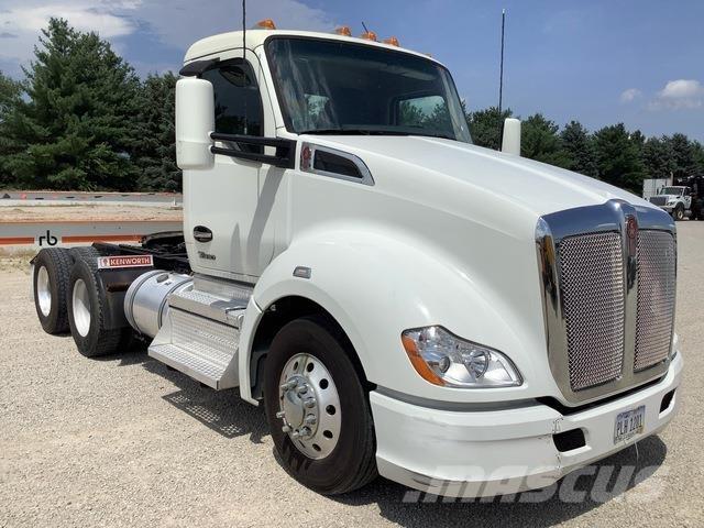 Kenworth T680 Motrici e Trattori Stradali