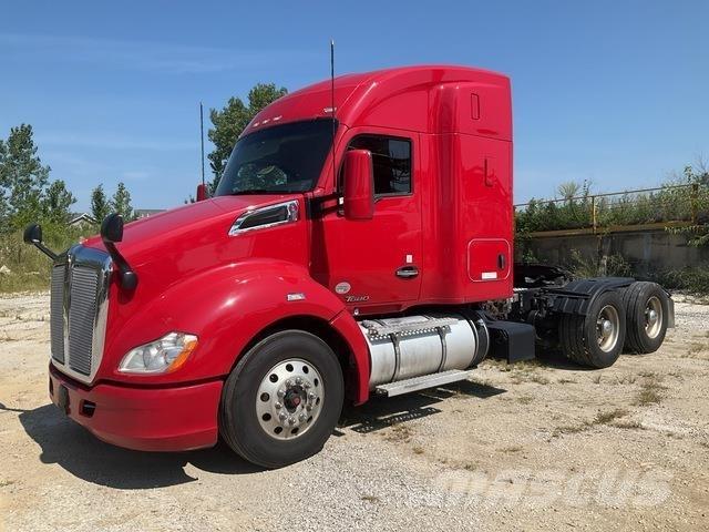 Kenworth T680 Motrici e Trattori Stradali