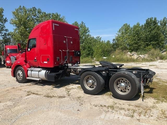 Kenworth T680 Motrici e Trattori Stradali