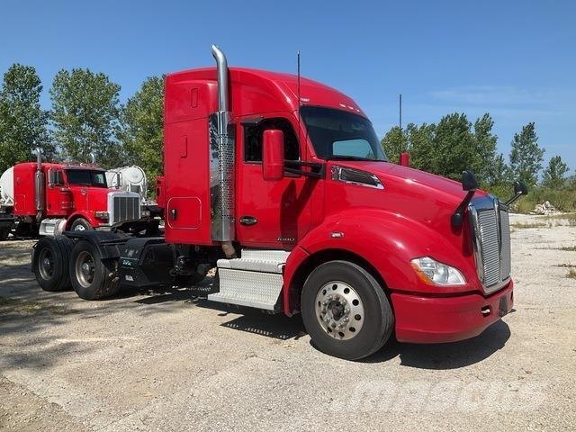 Kenworth T680 Motrici e Trattori Stradali