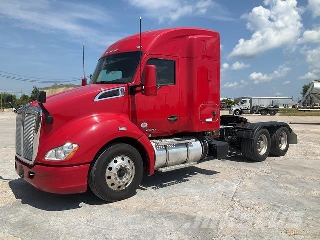 Kenworth T680 Motrici e Trattori Stradali