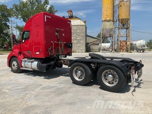 Kenworth T680 Motrici e Trattori Stradali