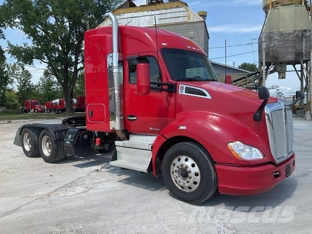 Kenworth T680 Motrici e Trattori Stradali