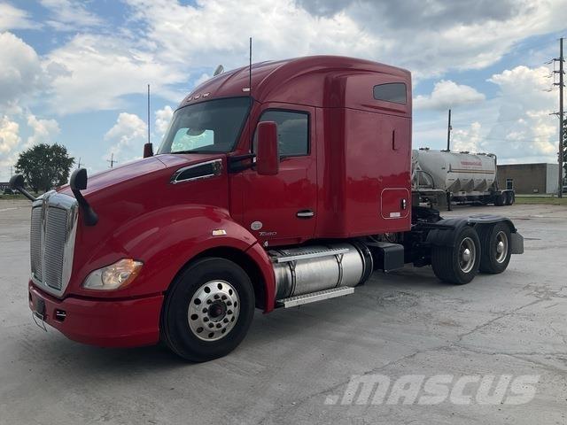 Kenworth T680 Motrici e Trattori Stradali