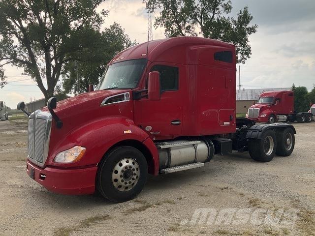 Kenworth T680 Motrici e Trattori Stradali