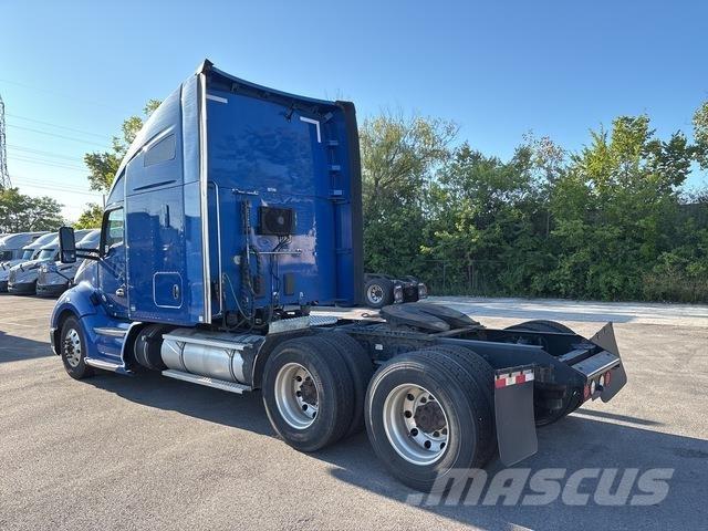 Kenworth T680 Motrici e Trattori Stradali