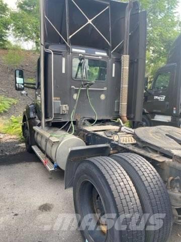 Kenworth T680 Motrici e Trattori Stradali