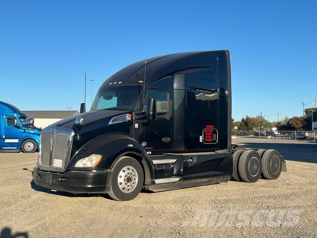 Kenworth T680 Motrici e Trattori Stradali