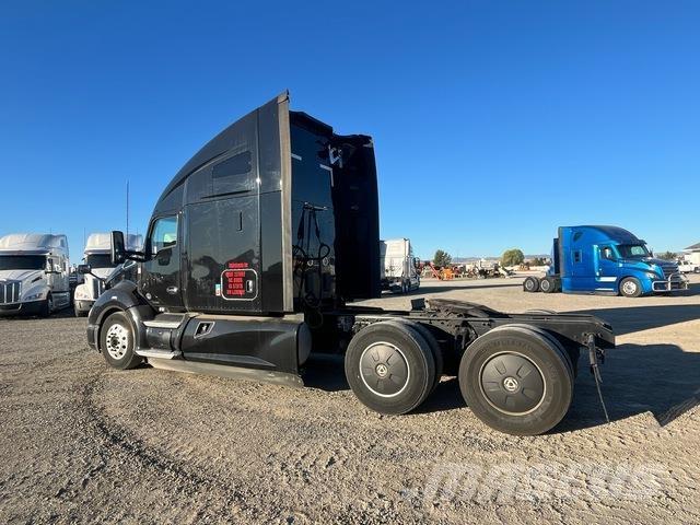 Kenworth T680 Motrici e Trattori Stradali