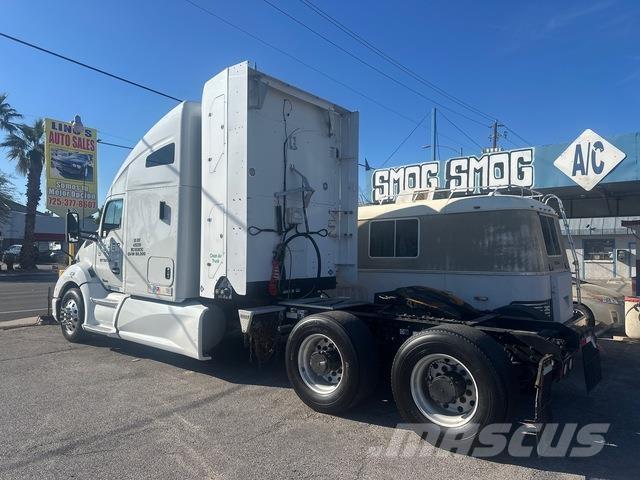 Kenworth T680 Motrici e Trattori Stradali