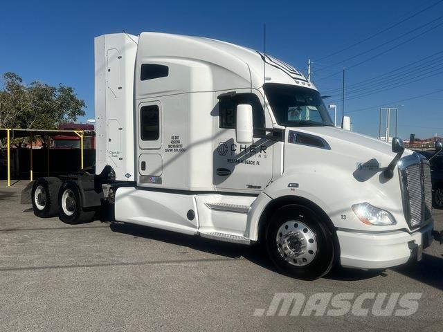 Kenworth T680 Motrici e Trattori Stradali