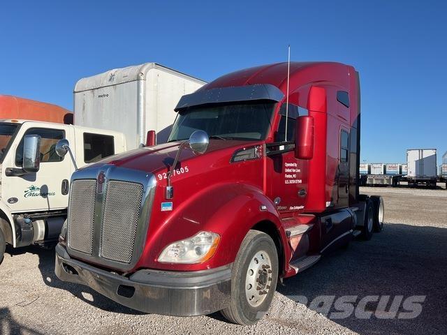 Kenworth T680 Motrici e Trattori Stradali