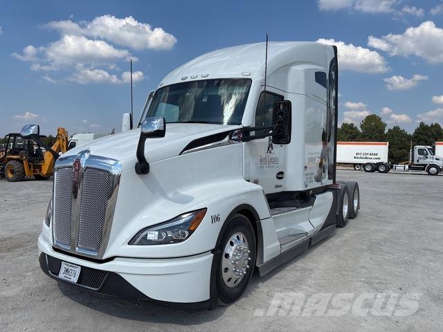 Kenworth T680 Motrici e Trattori Stradali