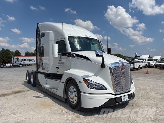 Kenworth T680 Motrici e Trattori Stradali