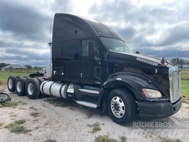 Kenworth T700 Motrici e Trattori Stradali