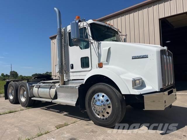 Kenworth T800 Motrici e Trattori Stradali