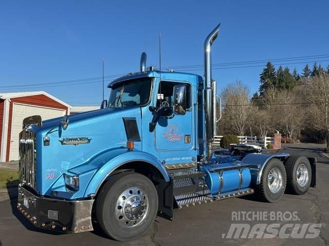 Kenworth T800 Motrici e Trattori Stradali