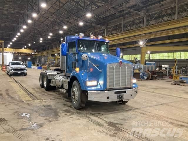 Kenworth T800 Motrici e Trattori Stradali